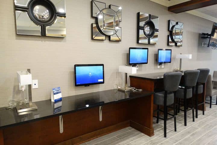 Business Center 46 of 46