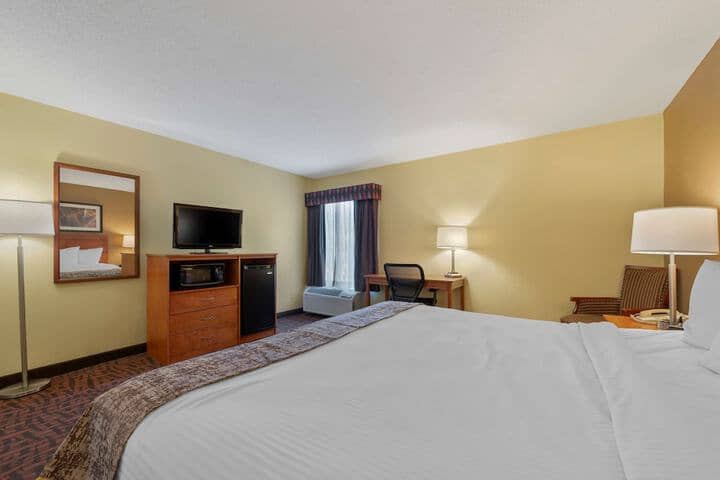 Room 8 of 27