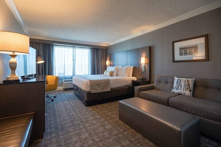 Room 8 of 46