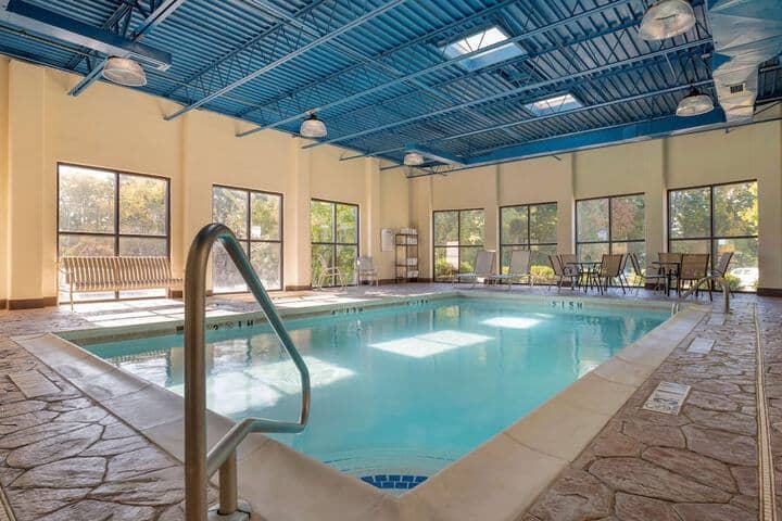 Pool 22 of 27