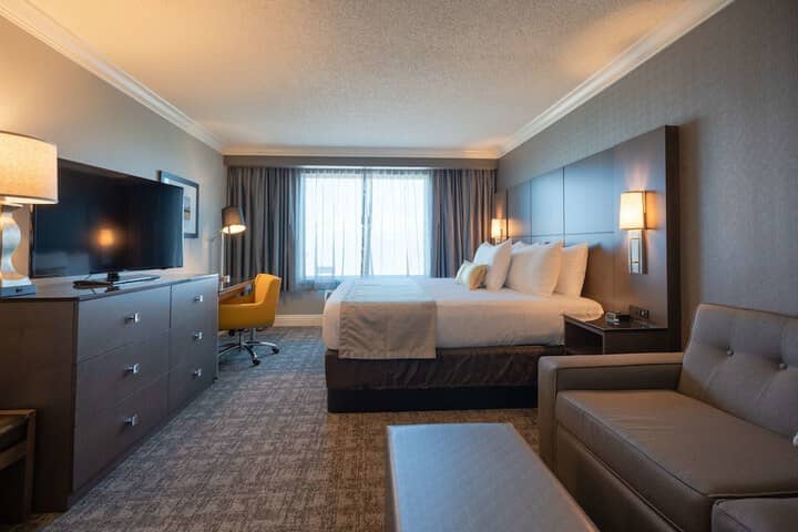 Room 10 of 46
